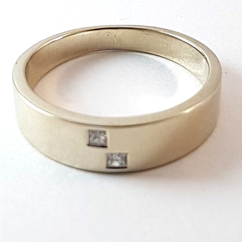 R11607 Gents Diamond Ring
